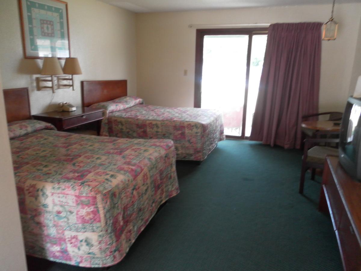 Tide Water Motel Hayes Ordinary Room photo